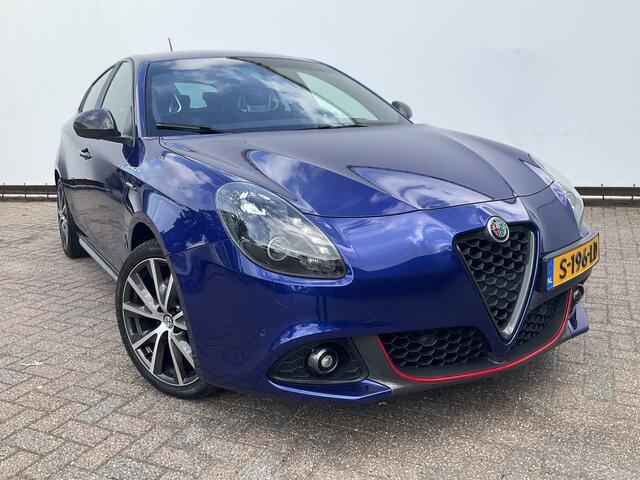 Alfa Romeo GIULIETTA 1.750 Turbo 241pk Veloce Automaat Carplay Sport-Stoelen Nav/Cruise Voll.Onderhouden!