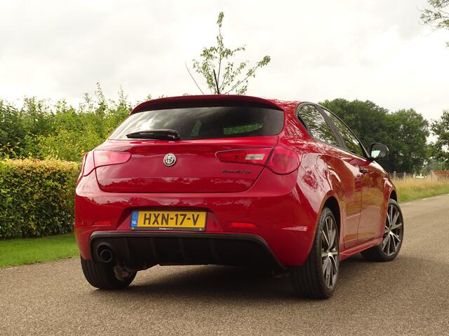 Alfa Romeo GIULIETTA 1.4 Turbo Sport | Nav | Stoelverw.| 18inch | Miron | Rosso | Brembo