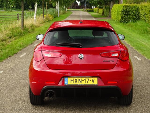 Alfa Romeo GIULIETTA 1.4 Turbo Sport | Nav | Stoelverw.| 18inch | Miron | Rosso | Brembo
