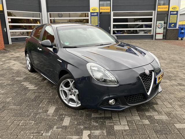 Alfa Romeo GIULIETTA 1.4 Turbo MultiAir Super | Super onderhouden | Trekhaak |