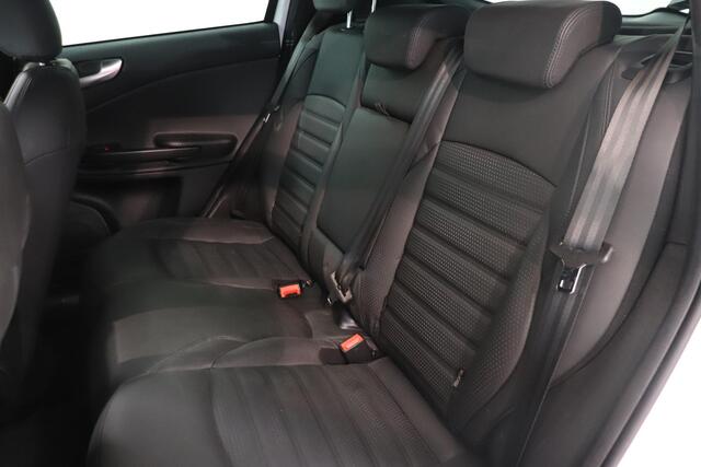 Alfa Romeo GIULIETTA 1.4 Turbo MultiAir Super | Climate control | Lederen bekleding | Navigatie | 18" Lichtmetaal | Parkeersensor | Cruise control |