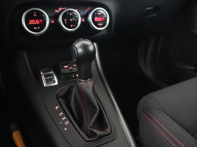 Alfa Romeo GIULIETTA 1.4 T Sprint | Origineel NL | Automaat | Alcantara | Navigatie | 18'' | DAB | Climate control | Parkeerhulp | Cruise control