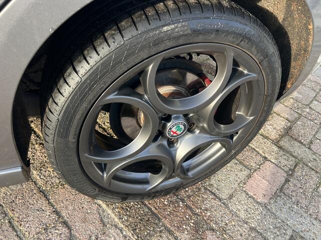 Alfa Romeo GIULIETTA 1.4 Turbo MultiAir Super | Climate control | Leerpakket | Navigatie | APK 08-06-2026 |