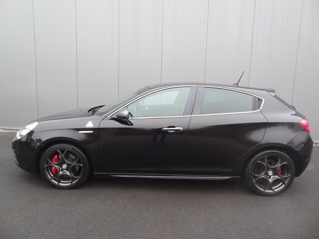 Alfa Romeo GIULIETTA 1.7 TBi Quadrifoglio | 241 PK | LEDER