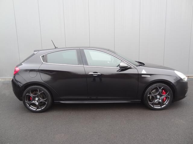 Alfa Romeo GIULIETTA 1.7 TBi Quadrifoglio | 241 PK | LEDER
