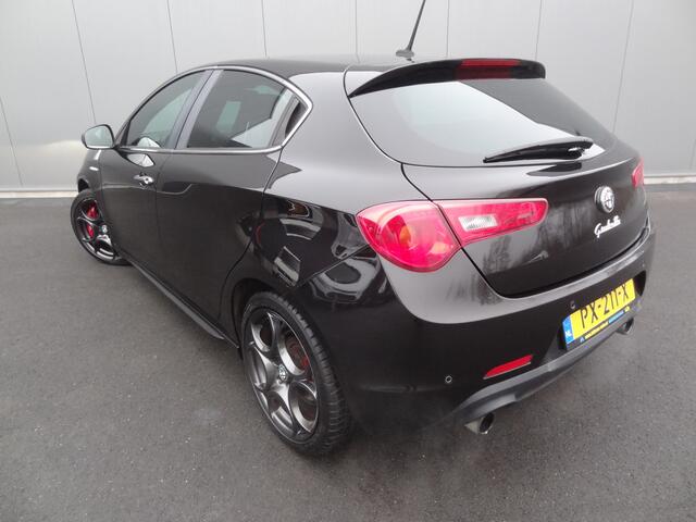 Alfa Romeo GIULIETTA 1.7 TBi Quadrifoglio | 241 PK | LEDER