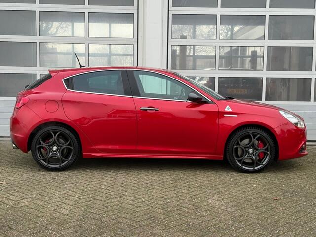 Alfa Romeo GIULIETTA 1.7 TBI 241Pk Quadrifoglio Verde Aut. Xenon Navi Pdc