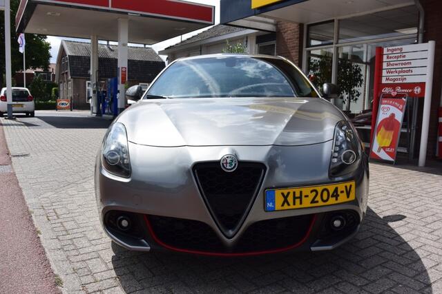 Alfa Romeo GIULIETTA 1.4 T M.AIR BUS. SUP / Parkcontrol / Leder /