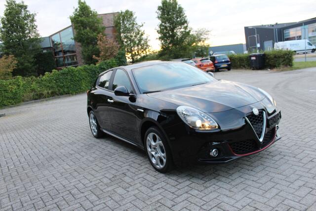 Alfa Romeo GIULIETTA 1.4 Turbo Clima-Cruise-Navi 28.000 KM !!