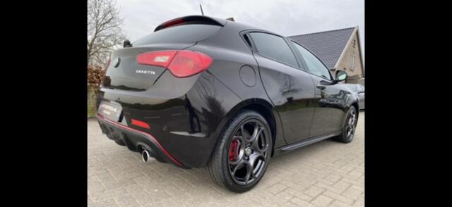 Alfa Romeo GIULIETTA 1.750 Turbo Veloce Nero Etna - Panorama dak - 8C Velgen