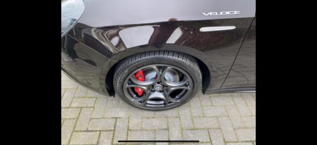 Alfa Romeo GIULIETTA 1.750 Turbo Veloce Nero Etna - Panorama dak - 8C Velgen