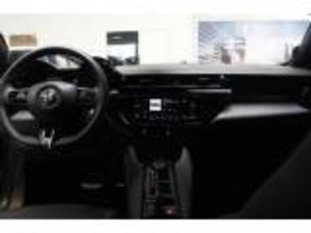 Alfa Romeo Junior 1.2 Turbo Hybrid Ibrida Speciale | Stoelverwarming | Massage functie bestuurders stoel | Camera Op voorraad