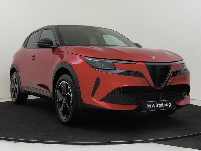 Alfa Romeo Junior Elettrica Speciale 54 kWh
