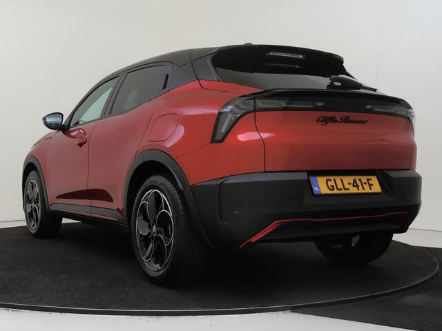 Alfa Romeo Junior Elettrica Speciale 54 kWh