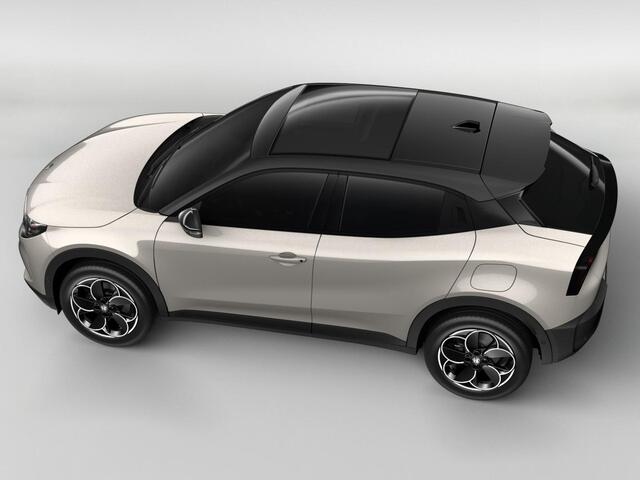 Alfa Romeo Junior 1.2 Turbo Hybrid Ibrida | Pack Tech | 18" | Schuif/Kanteldak | Scala Brown