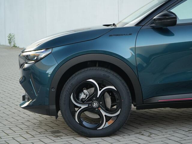 Alfa Romeo Junior 1.2 Turbo 136 PK Ibrida Speciale | Pano | Techno | Direct Leverb