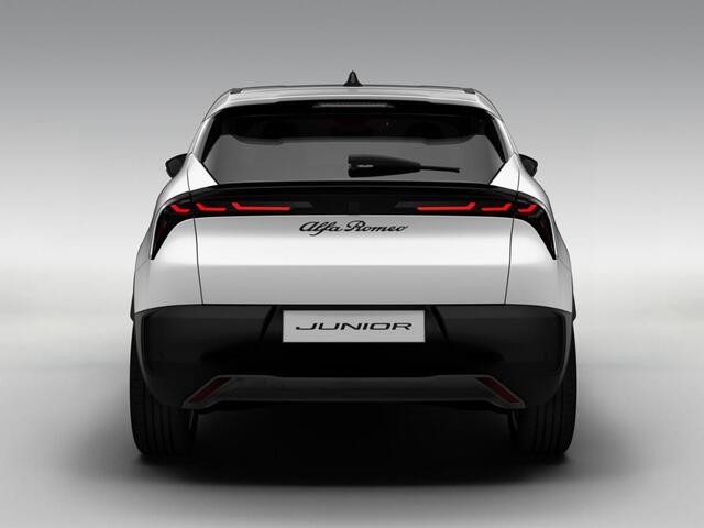 Alfa Romeo Junior Elettrica 54 kWh | Sempione White