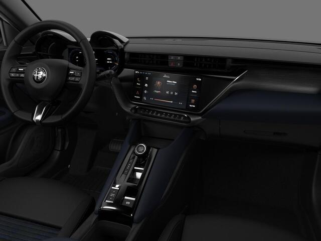 Alfa Romeo Junior Elettrica 54 kWh | Sempione White