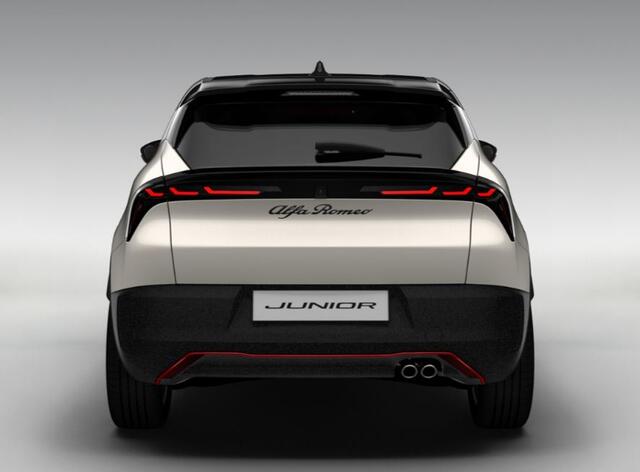 Alfa Romeo Junior 1.2 Turbo Hybrid 145 Ibrida Speciale SNEL RIJDEN - PANORAMADAK - 8 JAAR GARANTIE