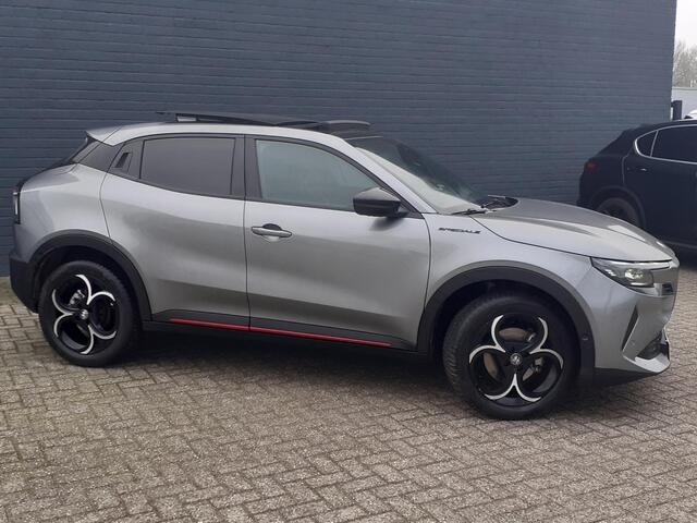 Alfa Romeo Junior Ibrida Speciale 145pk Alfa Romeo Junior Ibrida 145pk Speciale