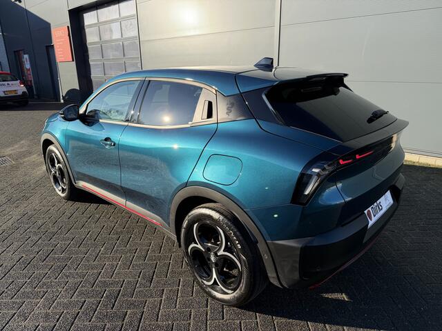 Alfa Romeo Junior 1.2 Turbo Hybrid Ibrida Sport Speciale (Elektrische Klep - LED - Keyless Entry - Parkeersensoren V+A - Stoelverwarming - Adaptieve Cruise Controle - Camera - 18")