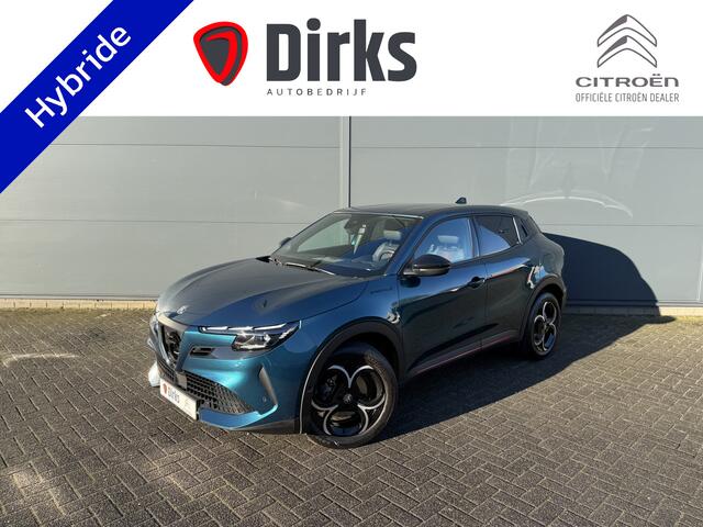 Alfa Romeo Junior 1.2 Turbo Hybrid Ibrida Sport Speciale (Stoelverwarming - Elektrische Klep - LED - 18"- Adaptieve Cruise Controle - Keyless Entry - Automatische Airco - Parkeersensoren V+A)