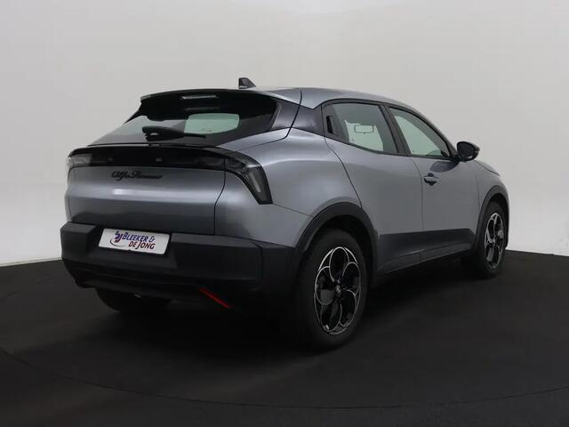 Alfa Romeo Junior Elettrica Speciale 54 kWh | ACC | Clima | LED 05-2025 10.537 KM