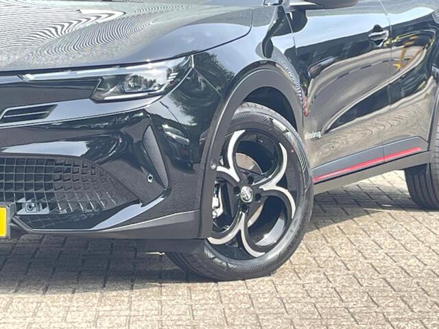 Alfa Romeo Junior 1.2 Turbo Hybrid Ibrida Q4 Sportpack | Techno Pakket | Schuif/kanteldak