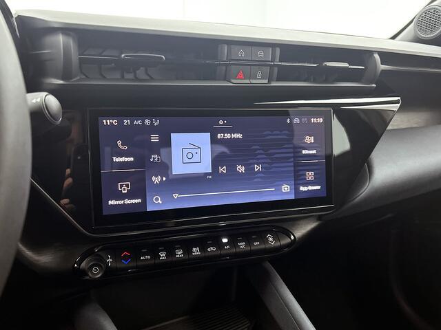 Alfa Romeo Junior Elettrica 54 kWh Carplay, DAB