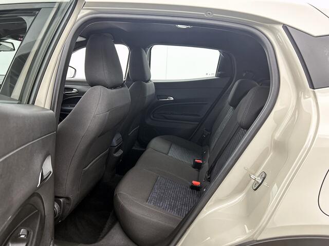 Alfa Romeo Junior Elettrica 54 kWh Carplay, DAB