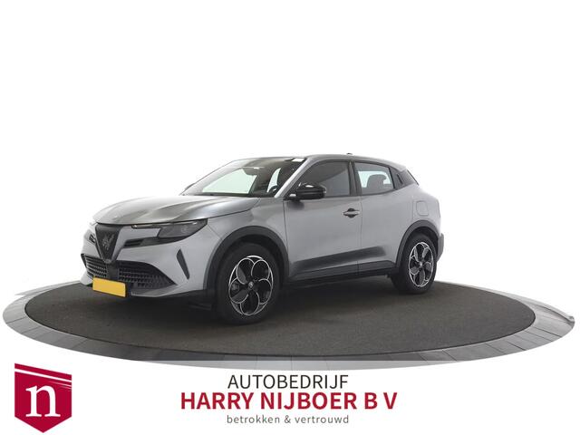 Alfa Romeo Junior Elettrica 54 kWh