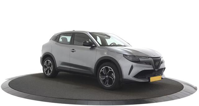 Alfa Romeo Junior Elettrica 54 kWh