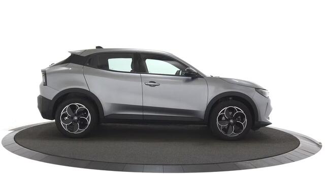 Alfa Romeo Junior Elettrica 54 kWh