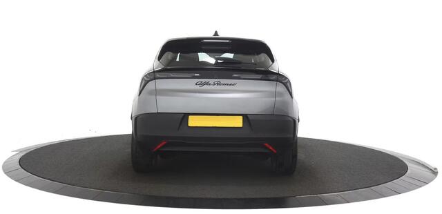 Alfa Romeo Junior Elettrica 54 kWh