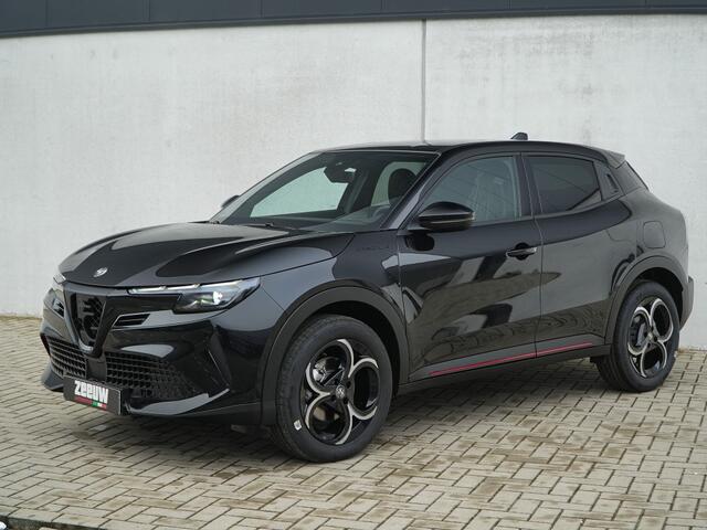 Alfa Romeo Junior 1.2 Turbo 136 PK Ibrida Speciale | Techno | Camera | Navi | 18"