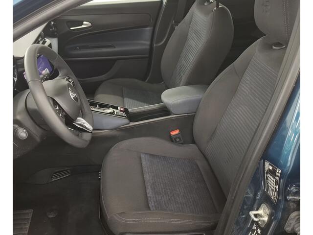 Alfa Romeo Junior Elettrica 54 kWh SOH 97% / Parkeerhulp / Carplay