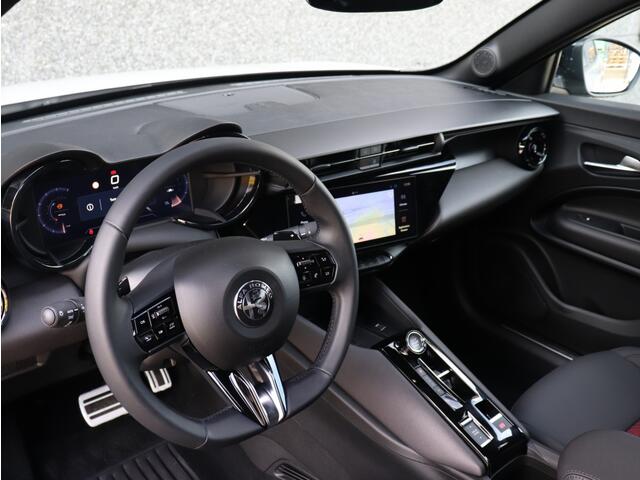 Alfa Romeo Junior 145PK Black Edition Ibrida Speciale | Techno | Camera | Navi | C