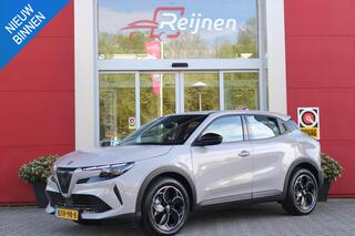 alfa-romeo-junior-156pk-elettrica-5