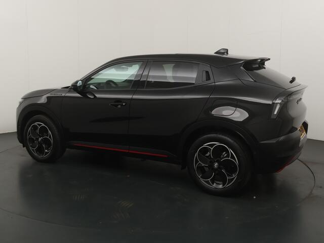 Alfa Romeo Junior 1.2 T Hyb Ibrid Spec