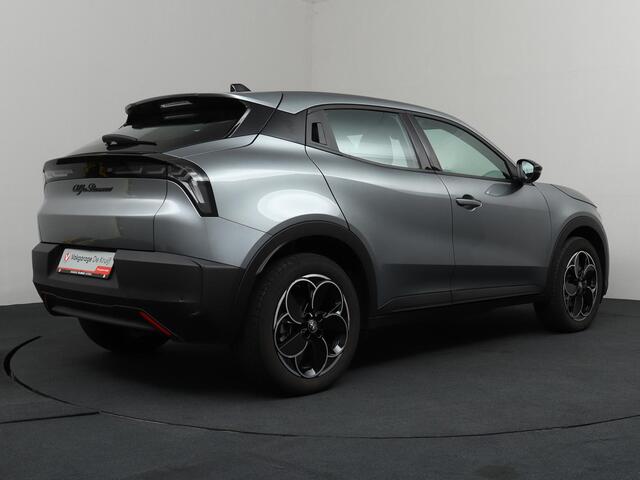 Alfa Romeo Junior Elettrica 54 kWh Climate control | ACC | Carplay