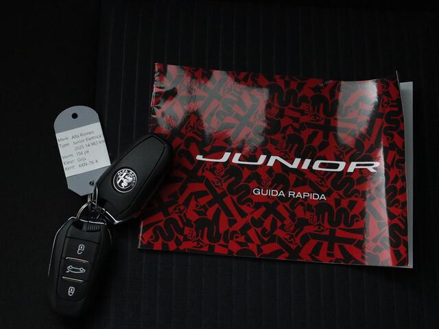 Alfa Romeo Junior Elettrica 54 kWh Climate control | ACC | Carplay