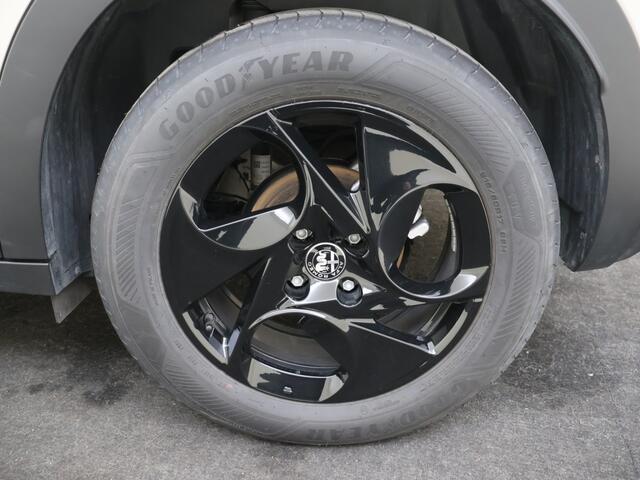 Alfa Romeo Junior 1.2 Turbo Hybrid (136PK) Ibrida Speciale Géén Afleverkosten