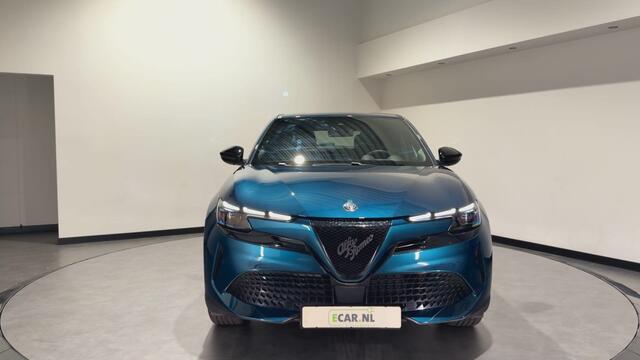 Alfa Romeo Junior Elettrica 54 kWh | Cruise Control Adaptief | LED lampen |