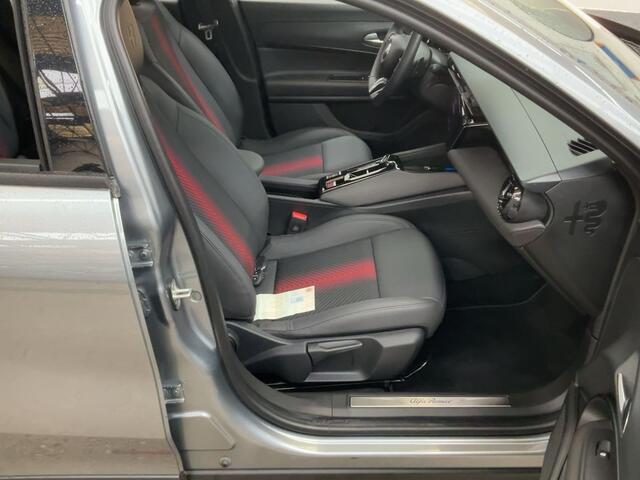 Alfa Romeo Junior 1.2 TURBO HYBRID IBRIDA SPECIALE AUT. Elek. bed. bestuurdersstoel | Keyless | Adaptive Cruise