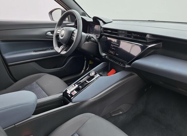 Alfa Romeo Junior 1.2 TURBO HYBRID IBRIDA | KEYLESS | A.C.C. | LED | CARPLAY | FABRIEKSGARANTIE | BTW