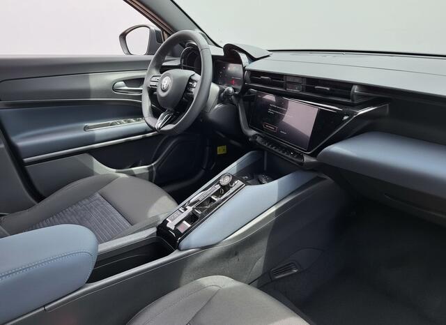 Alfa Romeo Junior Elettrica 54 kWh | A.C.C. | CARPLAY | KEYLESS | LED | BTW | FABRIEKSGARANTIE
