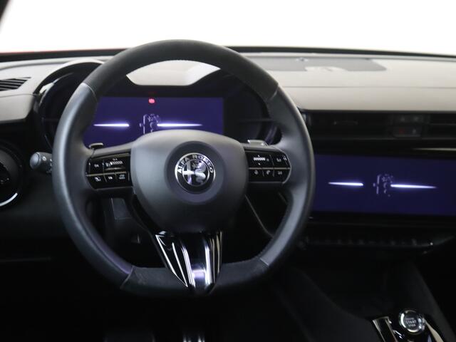 Alfa Romeo Junior 1.2 Turbo Hybrid Ibrida Speciale