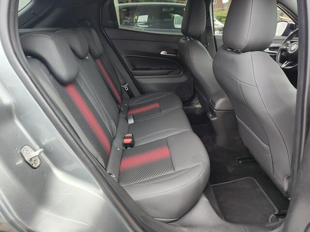 Alfa Romeo Junior 1.2 TURBO HYBRID IBRIDA SPECIALE AUT. Dodehoeksensoren | Keyless | Adaptive Cruise