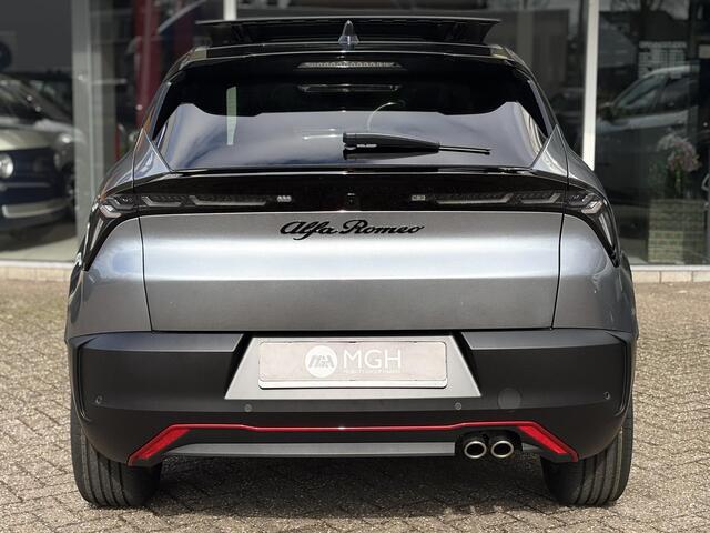 Alfa Romeo Junior 1.2 Turbo Hybrid Ibrida Speciale