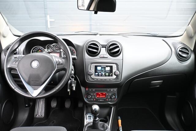 Alfa Romeo MITO 0.9 TwinAir ECO Super | AFNEEMBARE TREKHAAK | NAVI | CRUISE CONTROL | CLIMATE CONTROL | PDC